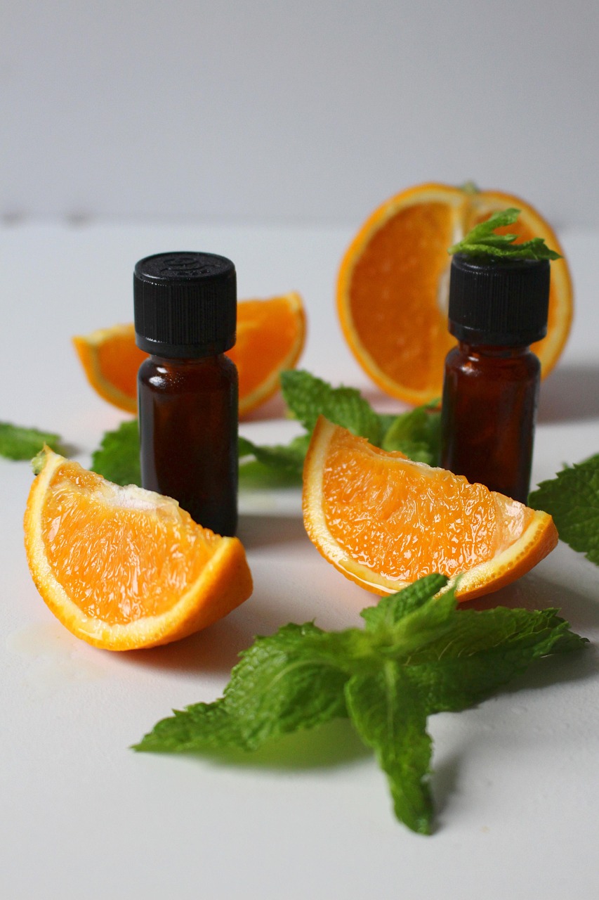 oranges, orange scent, natural cosmetics, natural care, minimalist, flora, active ingredients, botany, pharmacy, naturally, medicinal plant, essential oils, aroma, aromatic, fragrance, mint